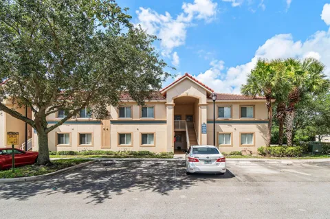 1161 GOLDEN LAKES BOULEVARD #1325