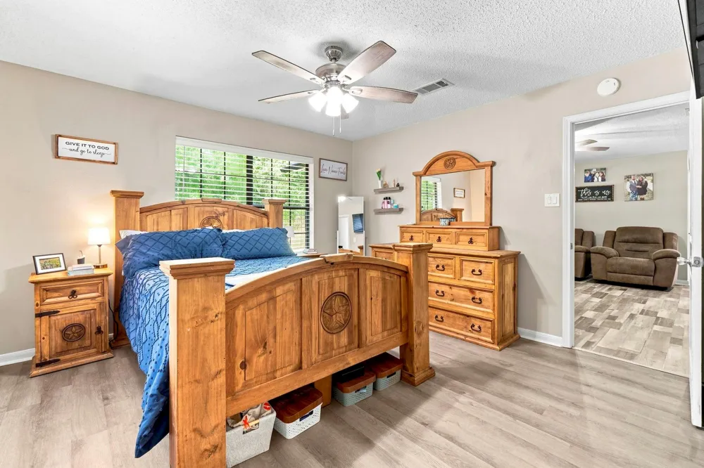 215 Lazy Oak Drive Livingston, TX 77351