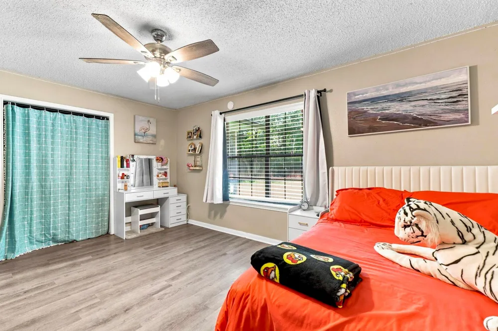 215 Lazy Oak Drive Livingston, TX 77351