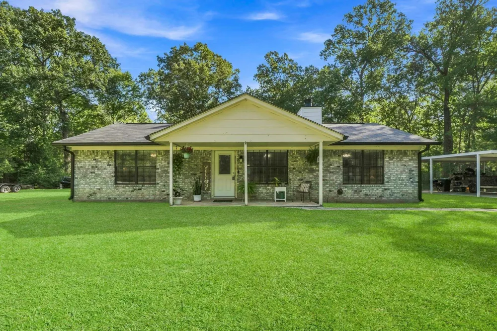 215 Lazy Oak Drive Livingston, TX 77351