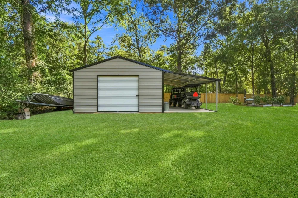 215 Lazy Oak Drive Livingston, TX 77351