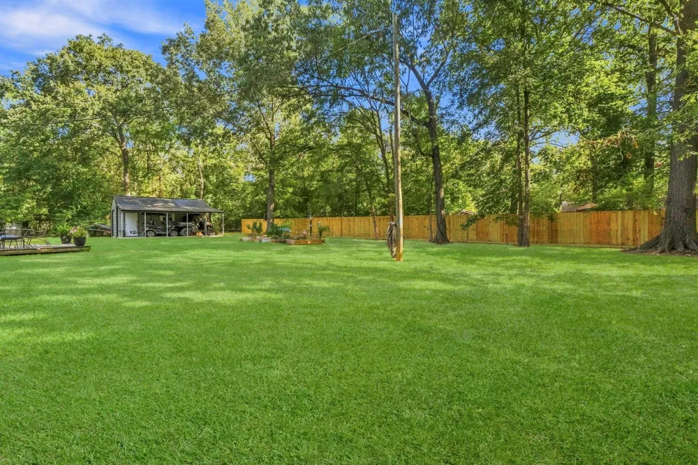 215 Lazy Oak Drive Livingston, TX 77351