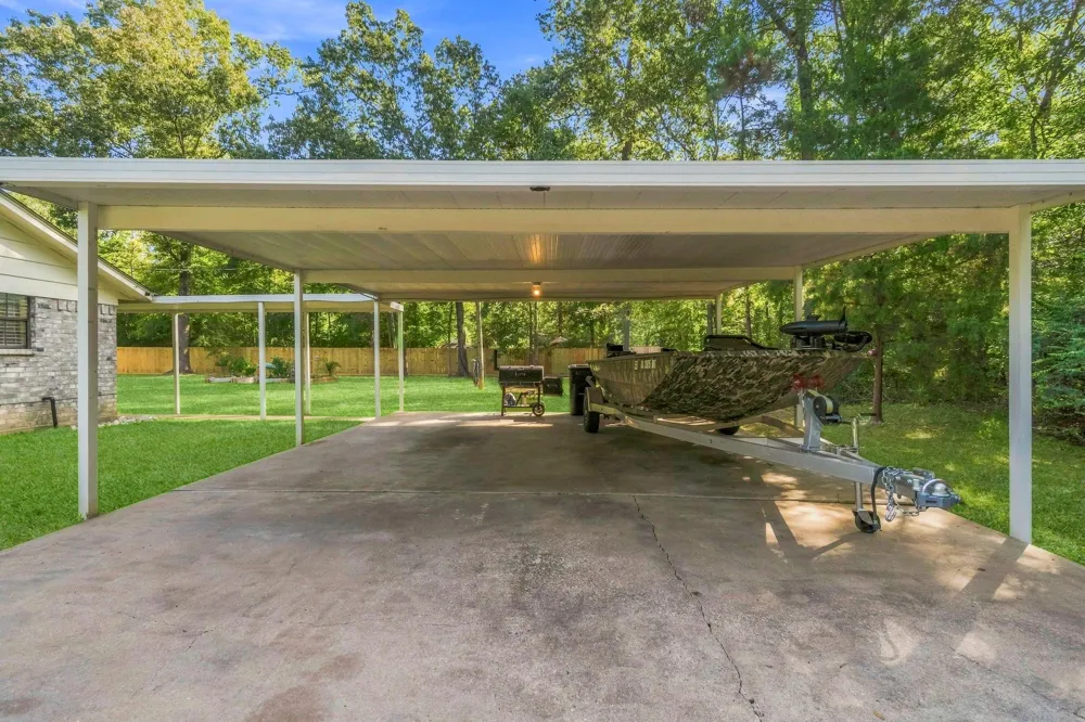 215 Lazy Oak Drive Livingston, TX 77351