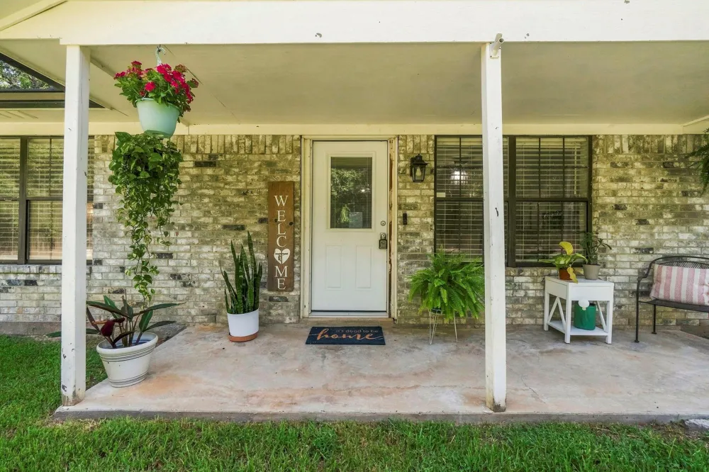 215 Lazy Oak Drive Livingston, TX 77351
