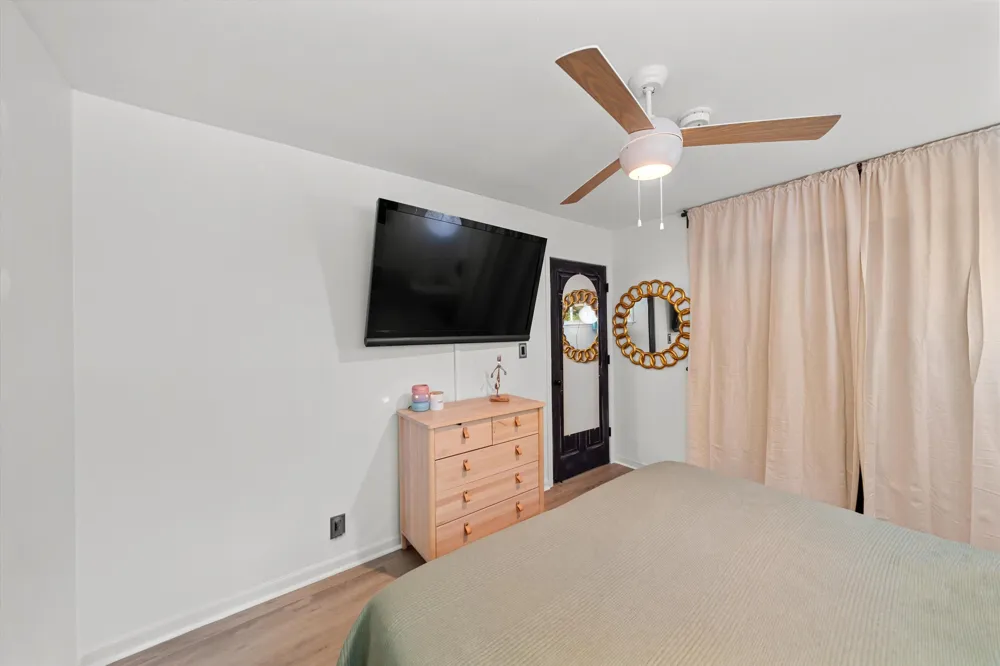 29941 Leona Court Garden City, MI 48135