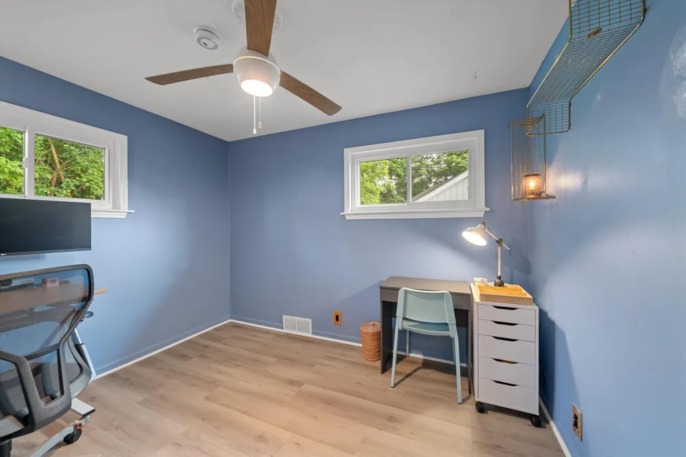 29941 Leona Court Garden City, MI 48135