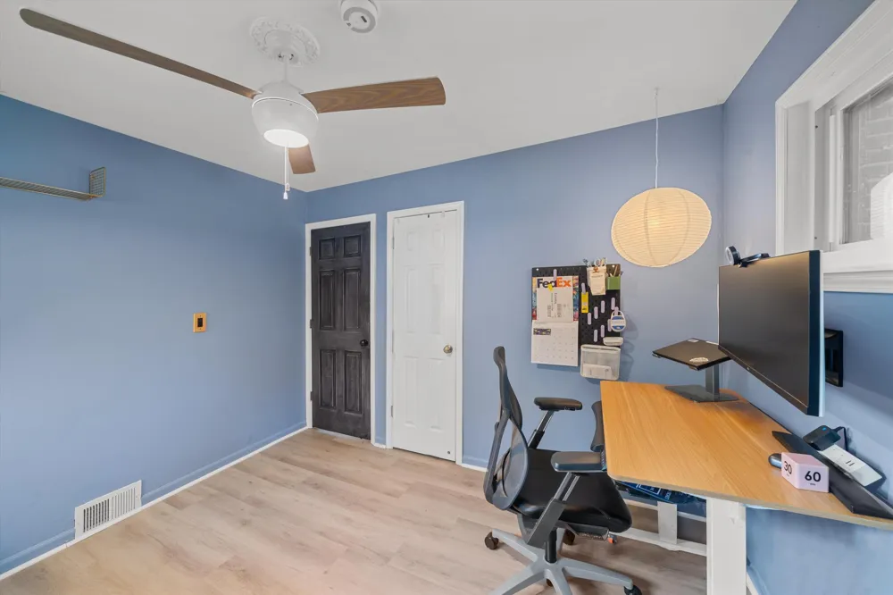 29941 Leona Court Garden City, MI 48135