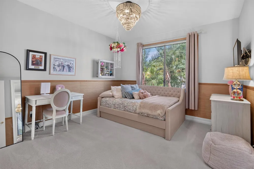 700 Cardinal Street Plantation, FL 33324