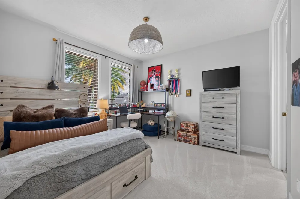 700 Cardinal Street Plantation, FL 33324