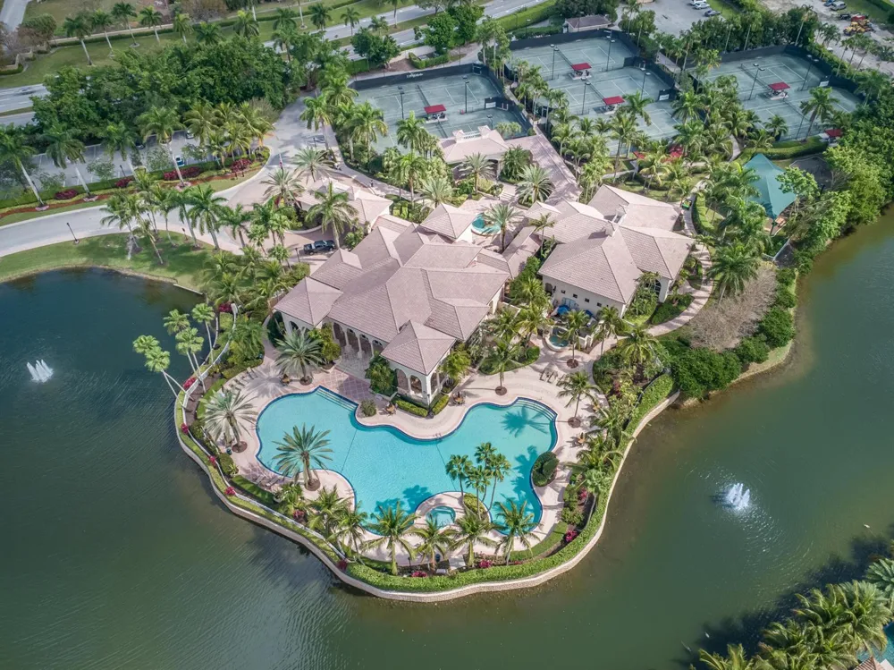 700 Cardinal Street Plantation, FL 33324