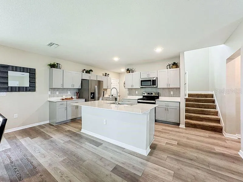 13005 UPWARD PLACE Riverview, FL 33579