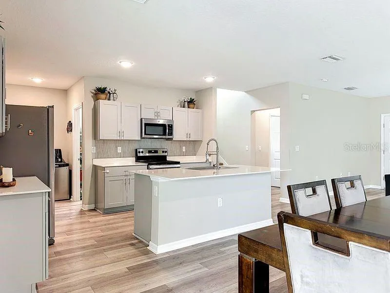 13005 UPWARD PLACE Riverview, FL 33579