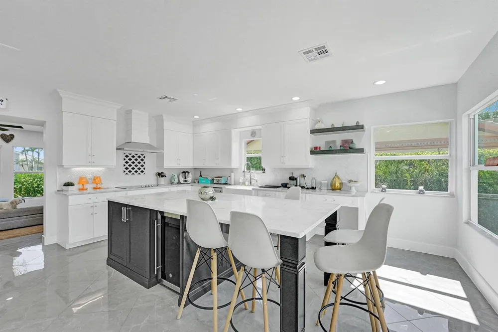21 Marlwood Lane Palm Beach Gardens, FL 33418