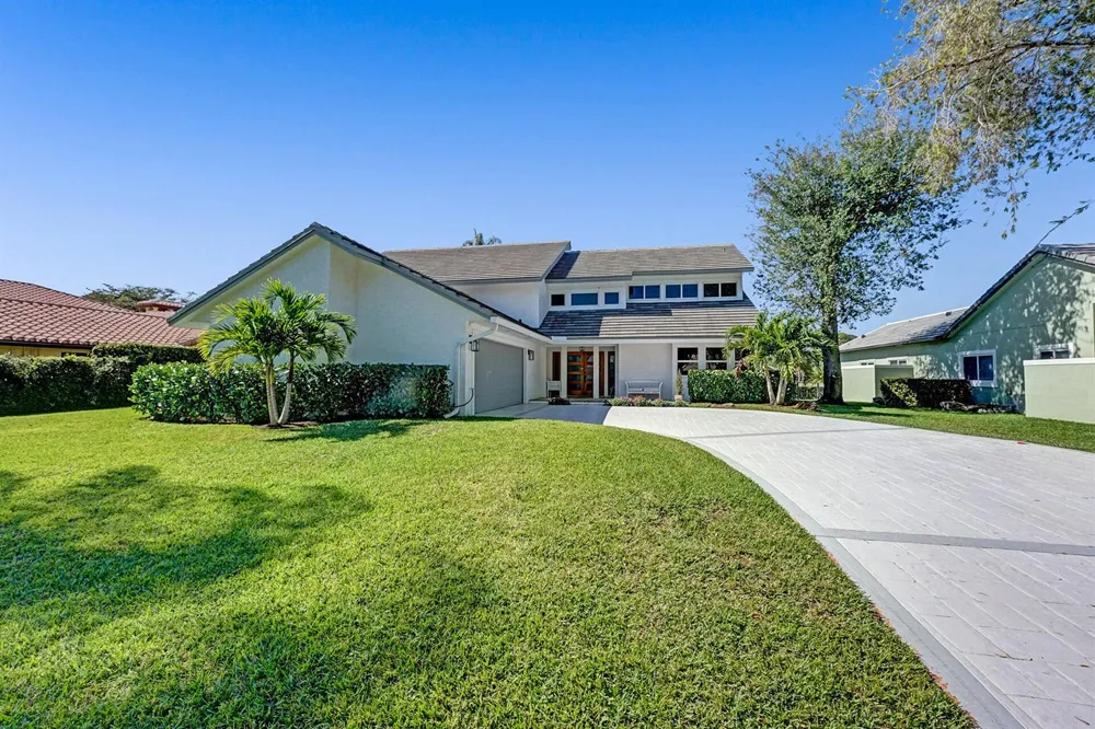 21 Marlwood Lane Palm Beach Gardens, FL 33418