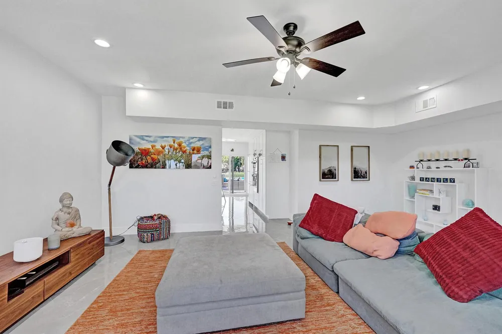 21 Marlwood Lane Palm Beach Gardens, FL 33418