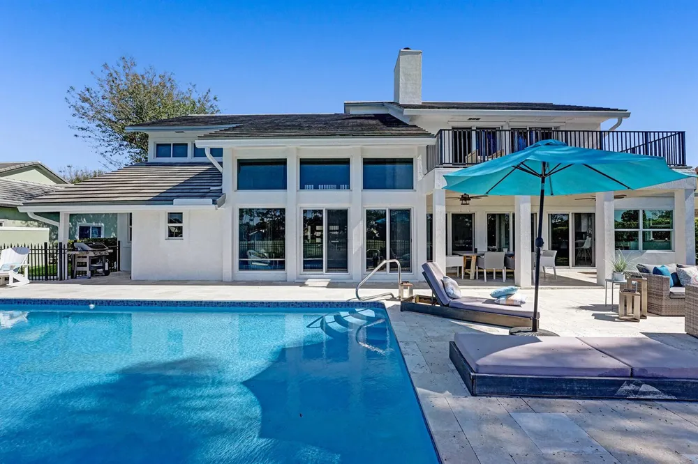 21 Marlwood Lane Palm Beach Gardens, FL 33418