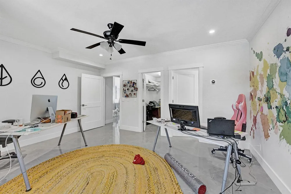 21 Marlwood Lane Palm Beach Gardens, FL 33418