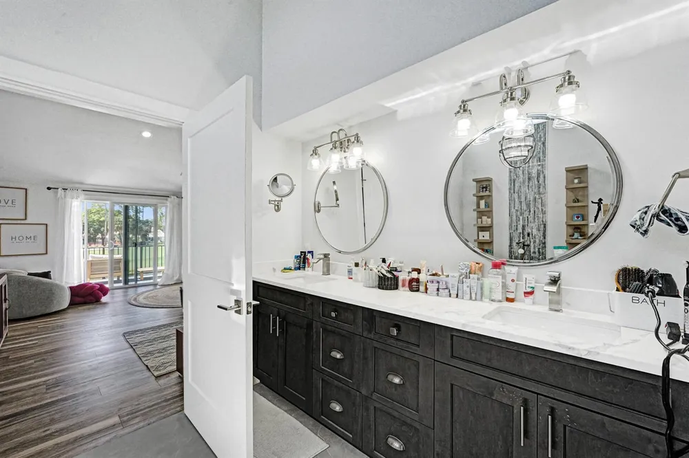 21 Marlwood Lane Palm Beach Gardens, FL 33418
