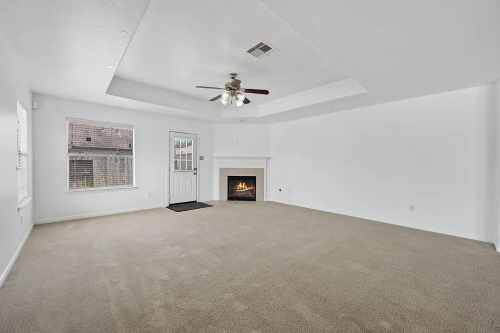 4614 Pin Oak Kingwood, TX 77345