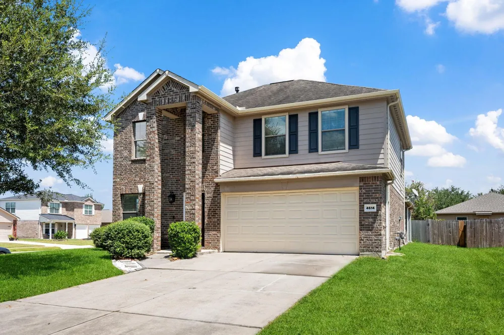 4614 Pin Oak Kingwood, TX 77345