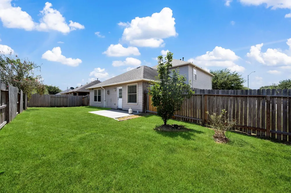 4614 Pin Oak Kingwood, TX 77345