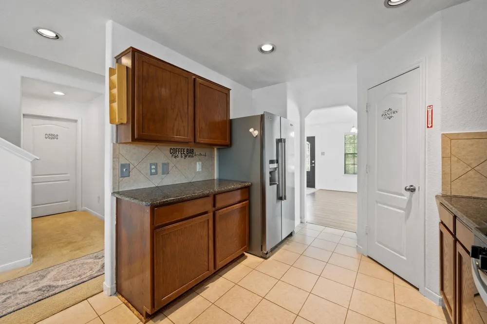 4614 Pin Oak Kingwood, TX 77345