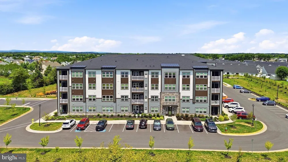 151 MCCORMICK #203 Winchester, VA 22602