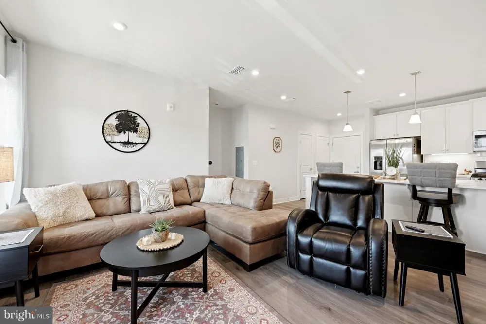 151 MCCORMICK #203 Winchester, VA 22602
