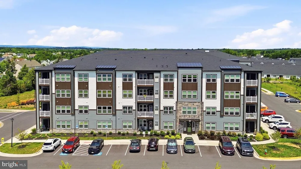 151 MCCORMICK #203 Winchester, VA 22602