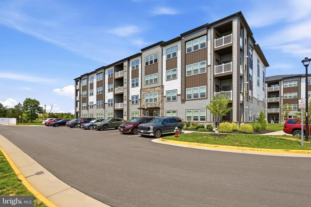 151 MCCORMICK #203 Winchester, VA 22602