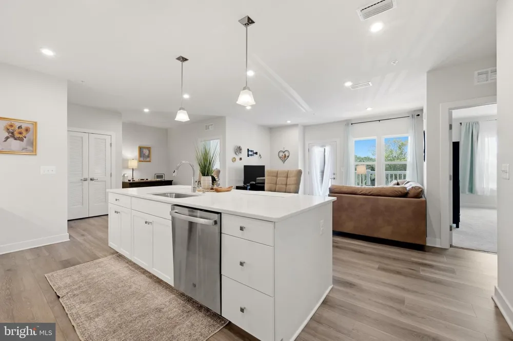 151 MCCORMICK #203 Winchester, VA 22602