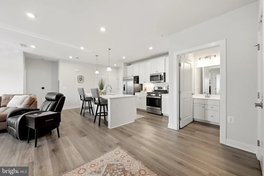 151 MCCORMICK #203 Winchester, VA 22602