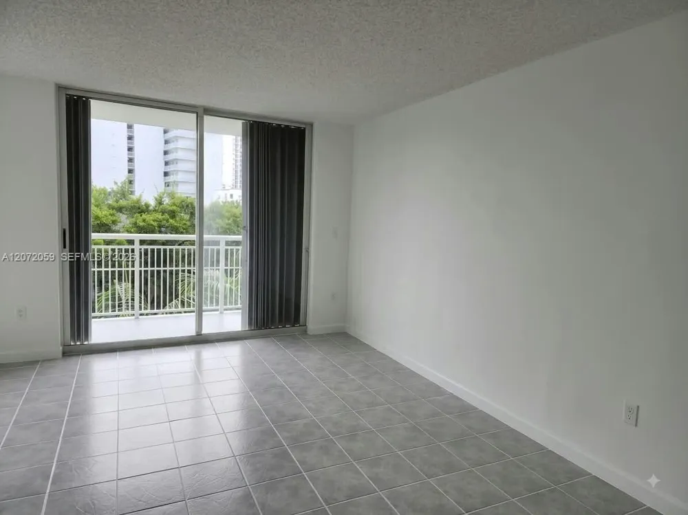 1688 West Ave #506 Miami Beach, FL 33139
