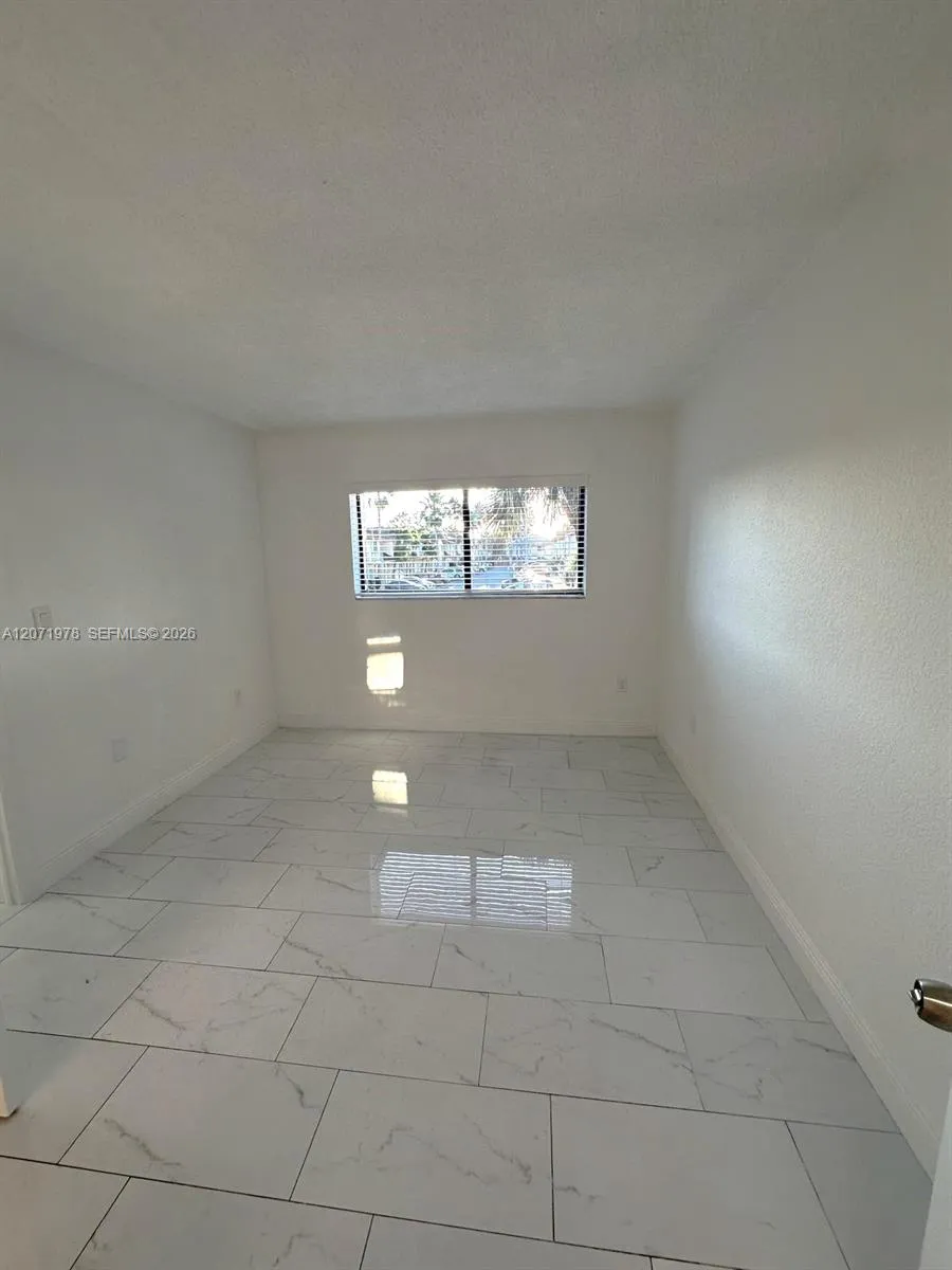 7401 SW 152nd Ave #208-1 Miami, FL 33193