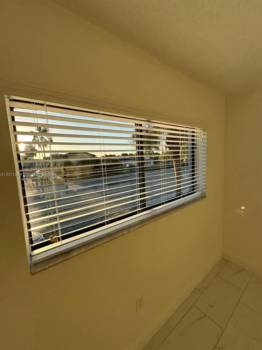 7401 SW 152nd Ave #208-1 Miami, FL 33193