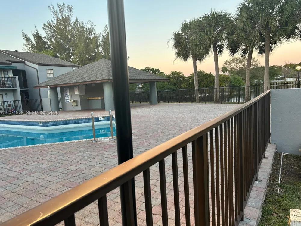 7401 SW 152nd Ave #208-1 Miami, FL 33193