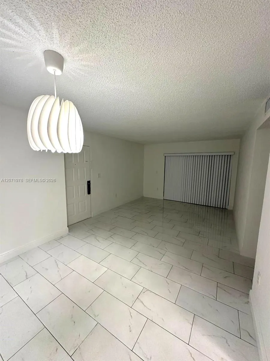 7401 SW 152nd Ave #208-1 Miami, FL 33193