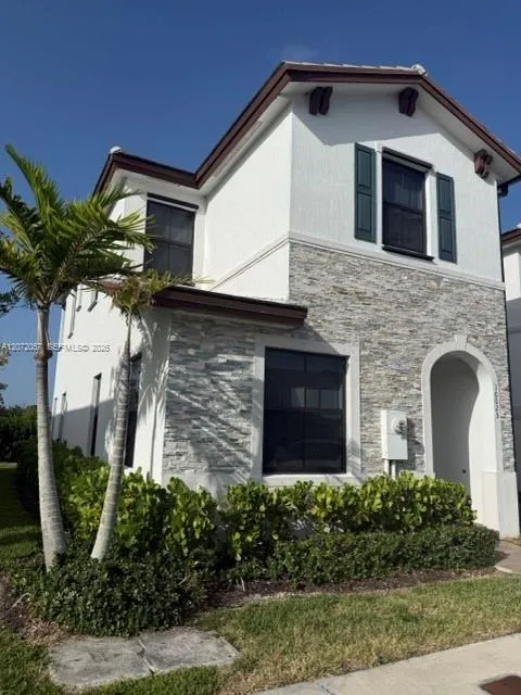 10025 SW 228th Ter #10025 Miami, FL 33190