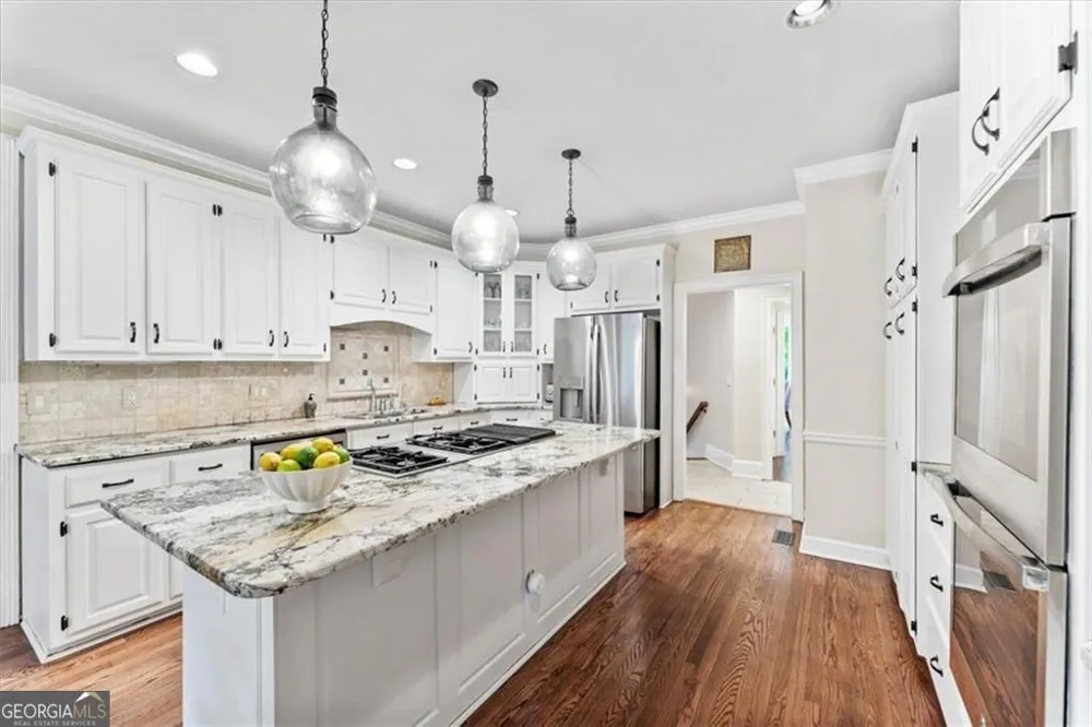 2919 Mountain TRCE NE Roswell, GA 30075