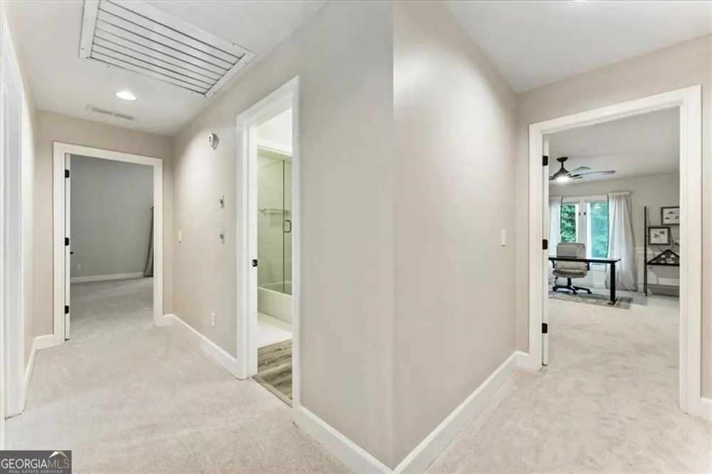 2919 Mountain TRCE NE Roswell, GA 30075