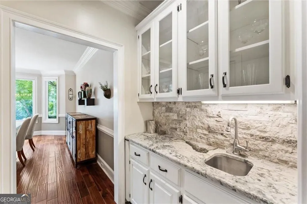 2919 Mountain TRCE NE Roswell, GA 30075
