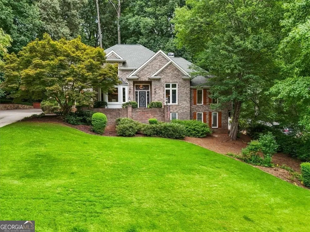 2919 Mountain TRCE NE Roswell, GA 30075