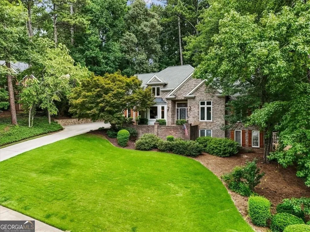 2919 Mountain TRCE NE Roswell, GA 30075