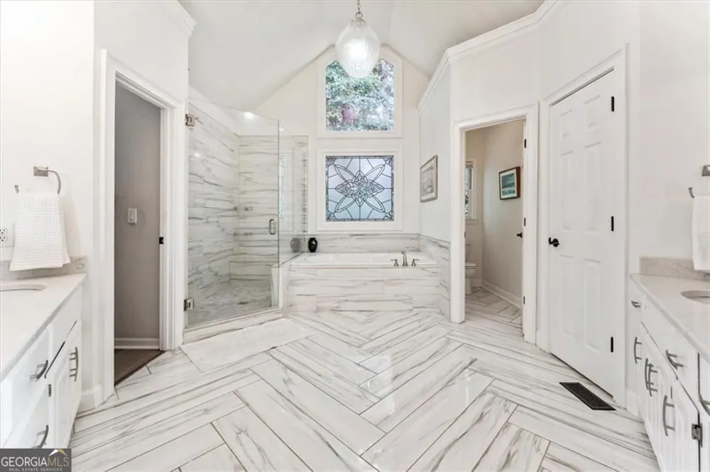 2919 Mountain TRCE NE Roswell, GA 30075