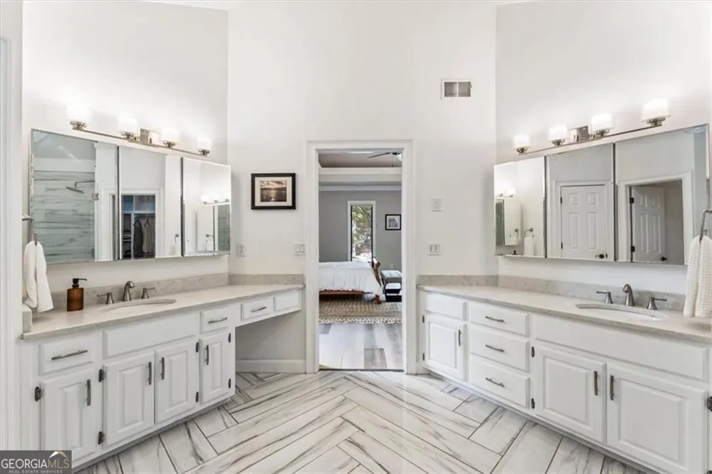 2919 Mountain TRCE NE Roswell, GA 30075