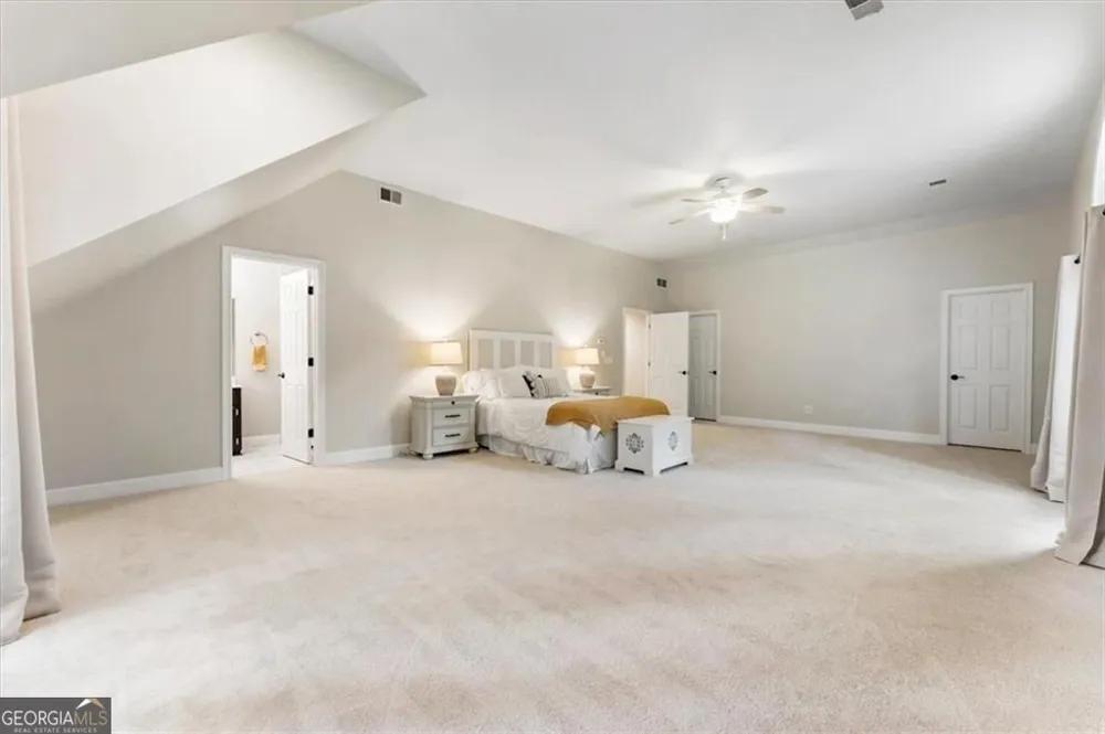 2919 Mountain TRCE NE Roswell, GA 30075