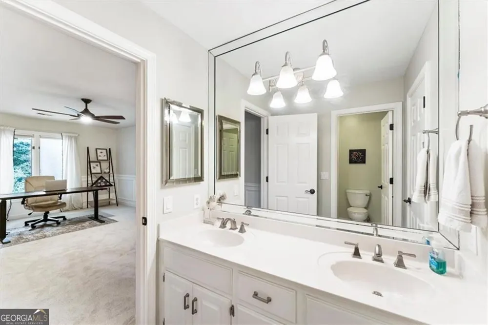 2919 Mountain TRCE NE Roswell, GA 30075