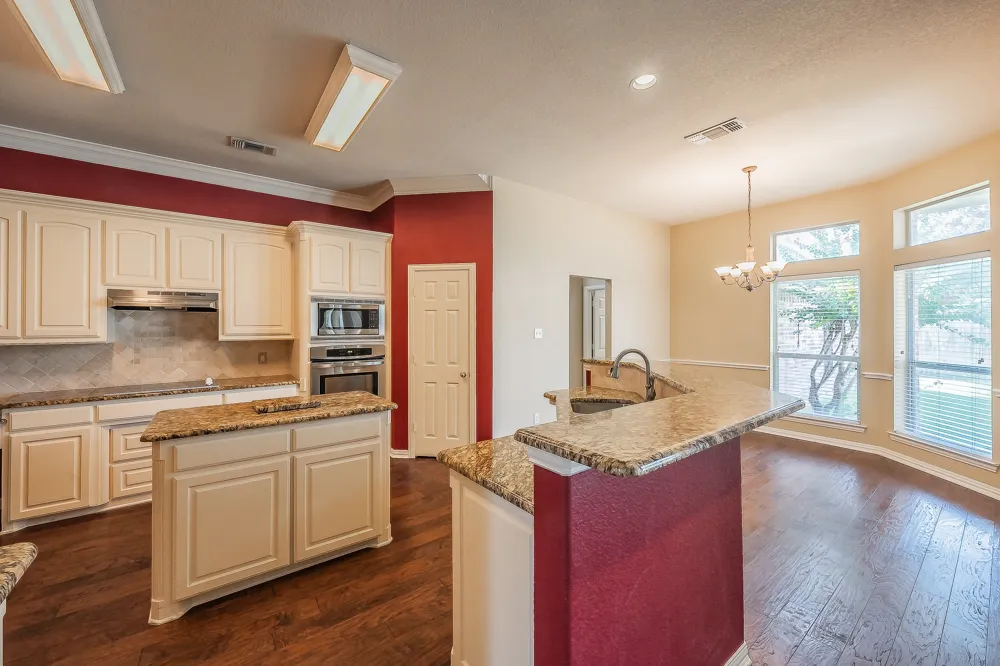 8152 Vine Wood Drive North Richland Hills, TX 76182