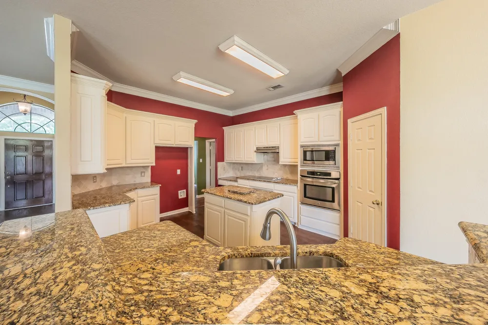 8152 Vine Wood Drive North Richland Hills, TX 76182
