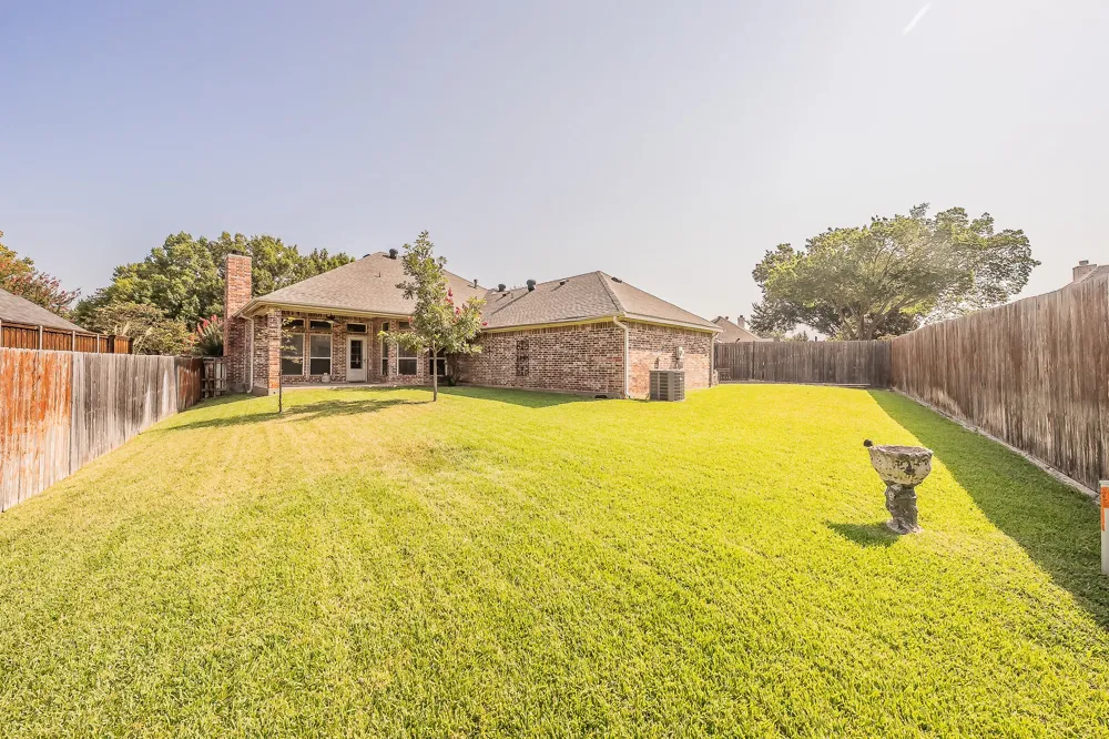 8152 Vine Wood Drive North Richland Hills, TX 76182